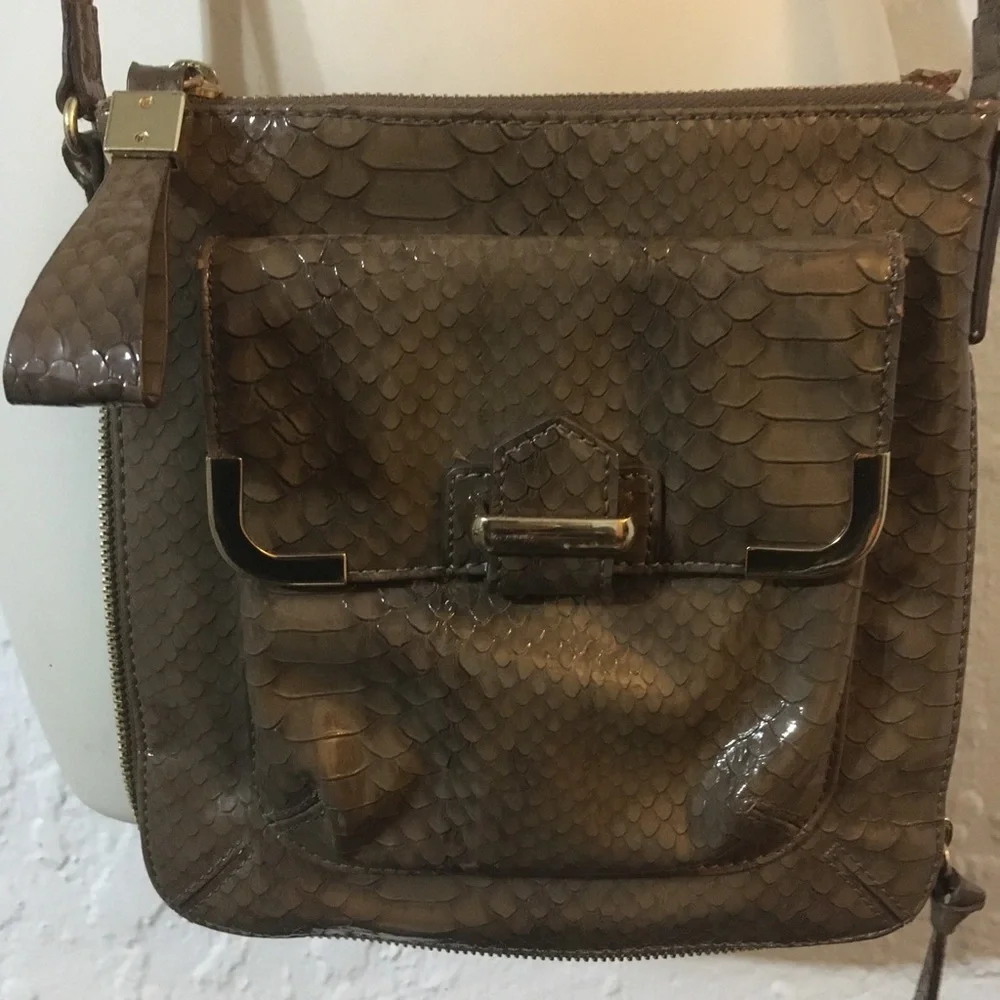 Gianni Bini‎ croc embossed leather bag